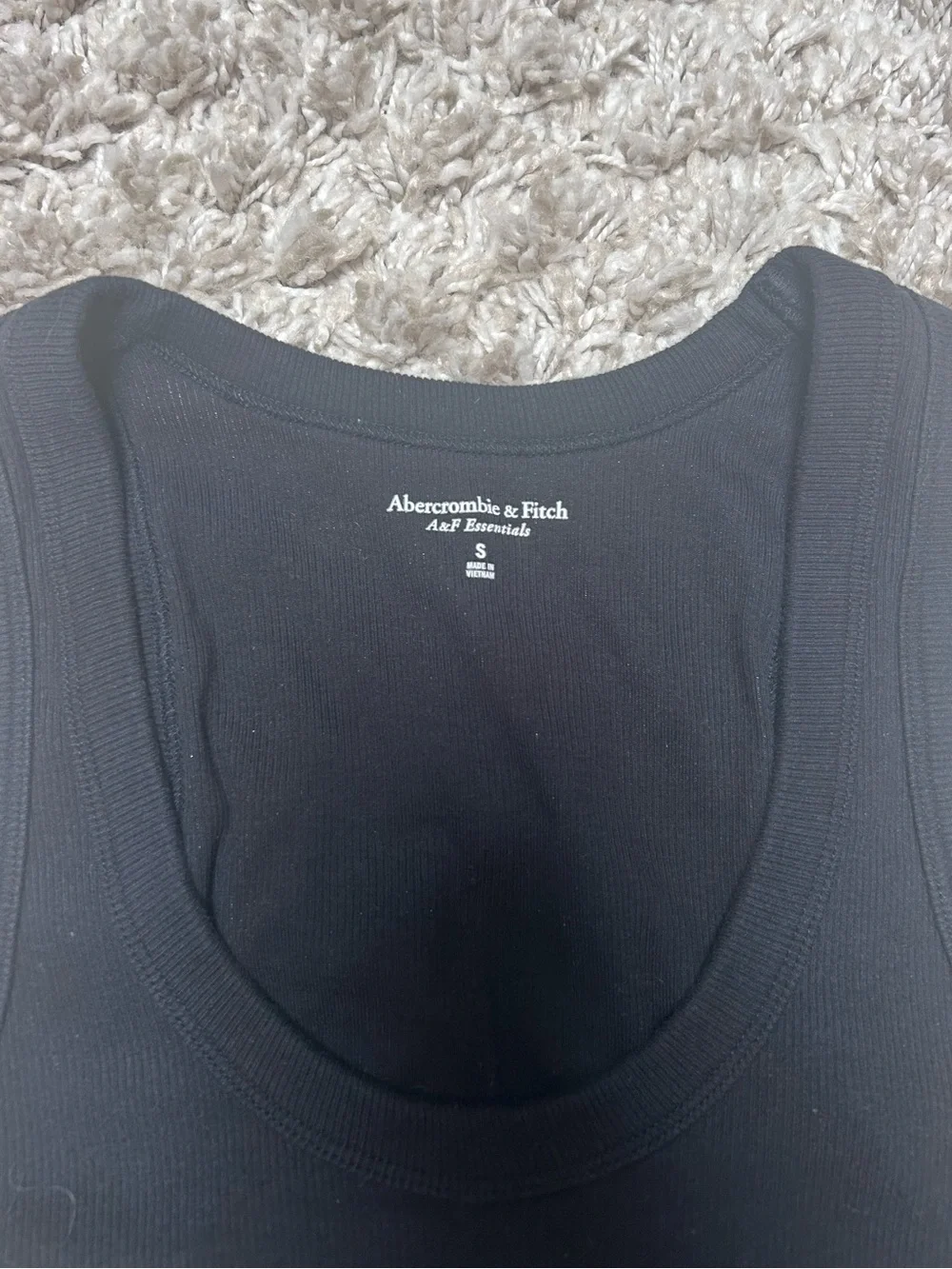Abercrombie Women’s black basic tank - Picture 2 of 3